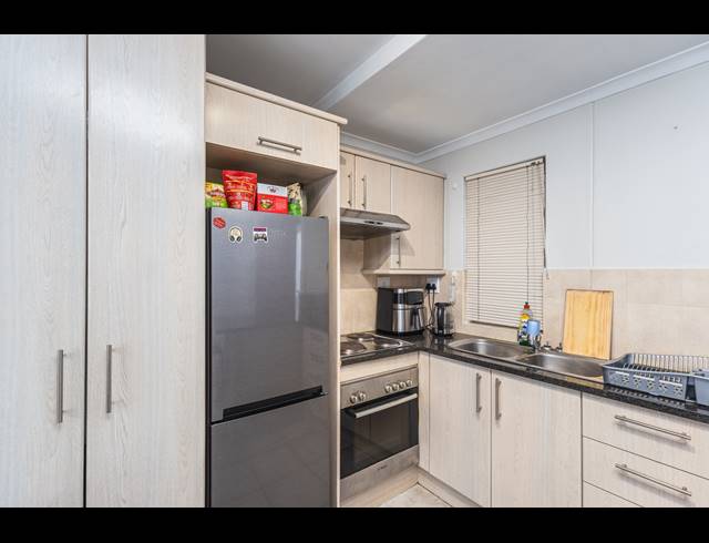 1 BEDROOM APARTMENT TO LET IN ROSENDAL